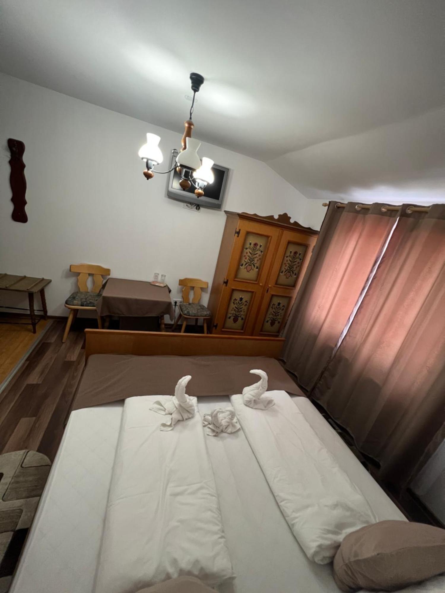 Gasthaus Casa Kugler Anina Extérieur photo